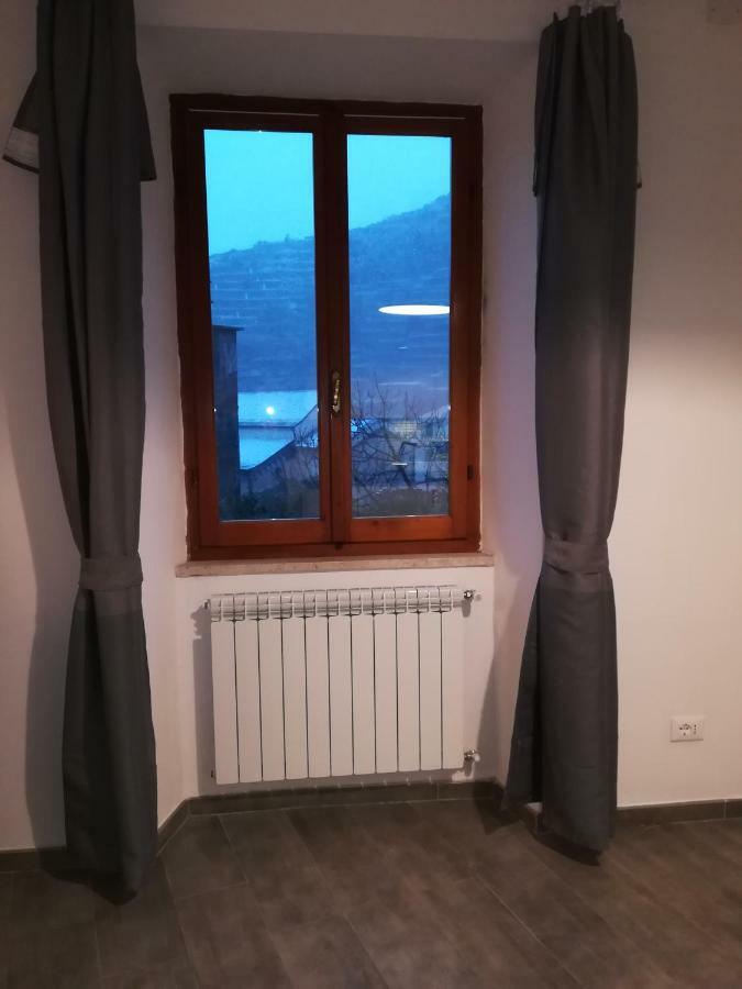 Posidonia Cinque Terre Guesthouse มานารอลา ภายนอก รูปภาพ