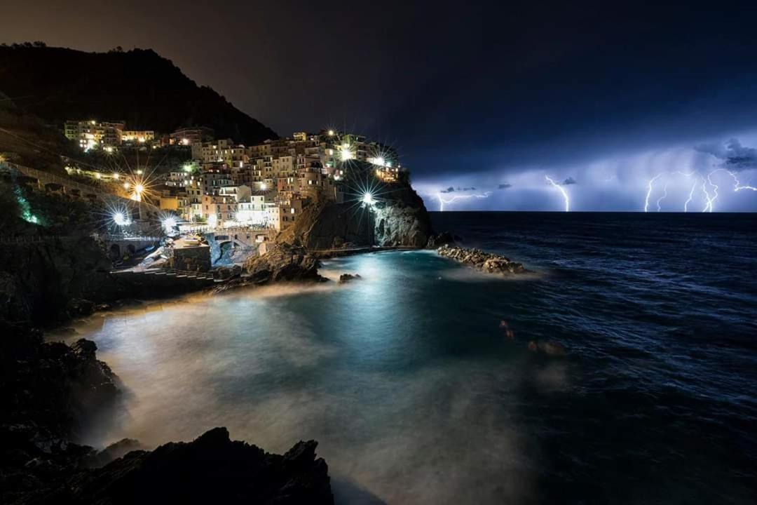 Posidonia Cinque Terre Guesthouse มานารอลา ภายนอก รูปภาพ
